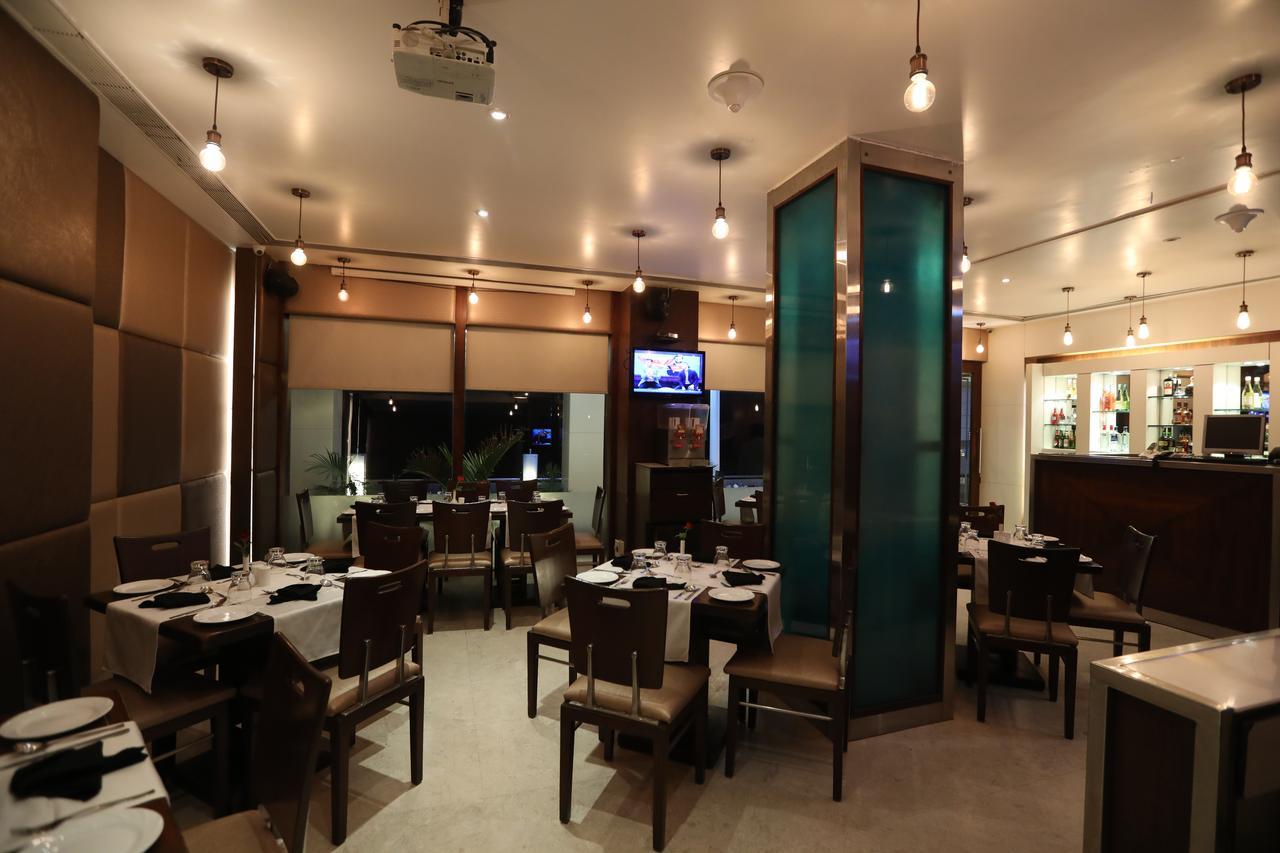 Citizen Hotel Mumbai Exterior photo