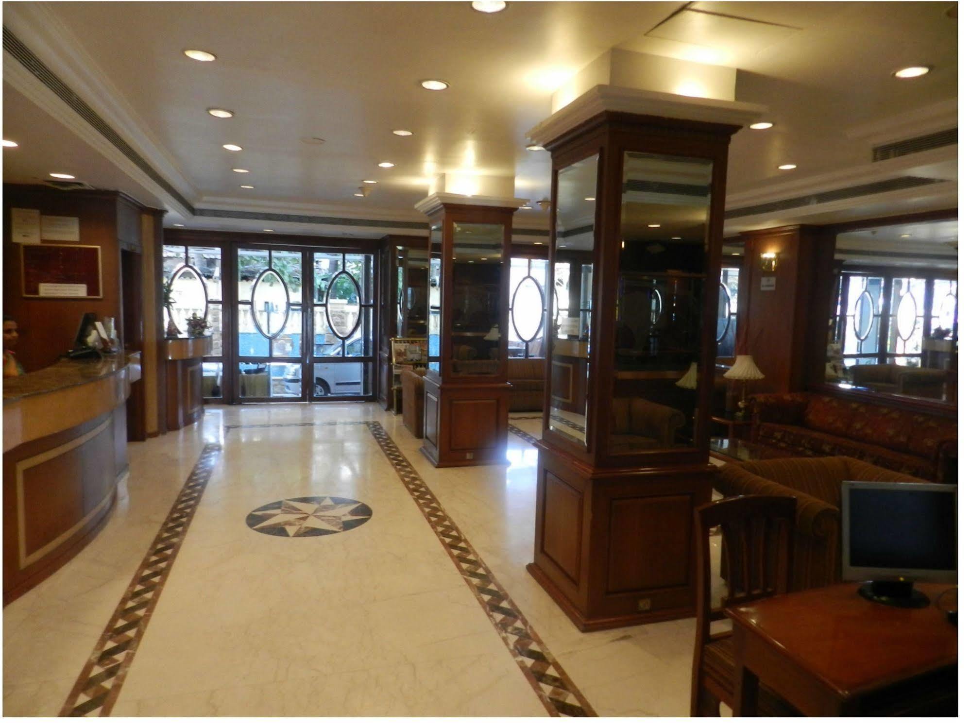 Citizen Hotel Mumbai Exterior photo